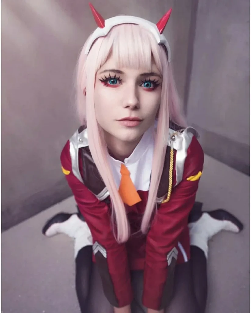 Zero Two порно голый косплей из манги